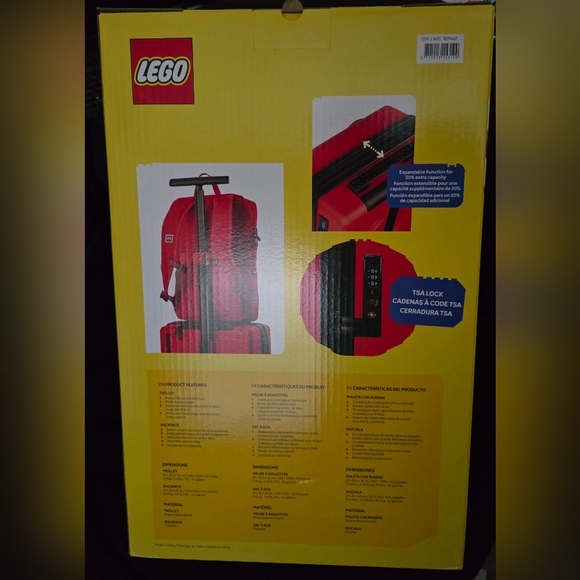 Lego Signature Brick 2x3 Trolley Expandable 21.5 inch carry-on luggage (RED) - Picture 3 of 7